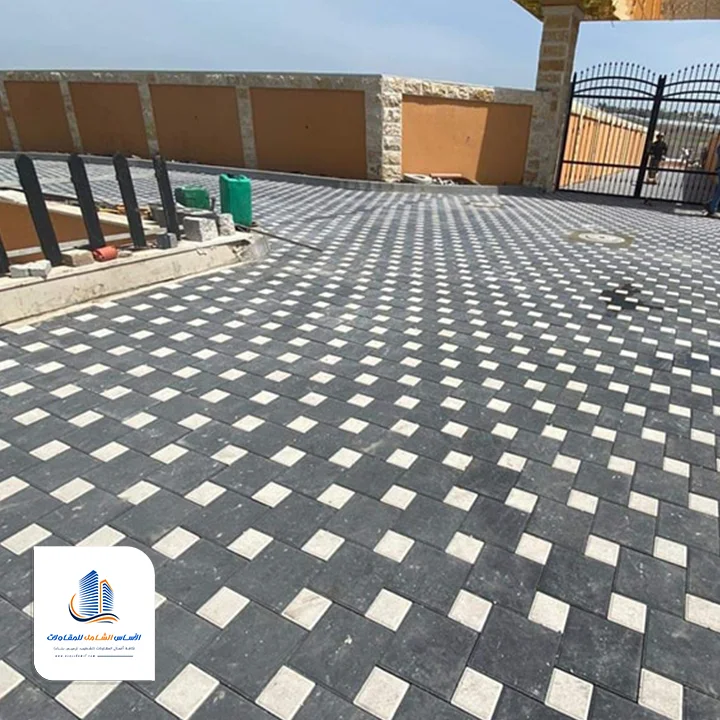 معلم بلاط للحوش الطائف