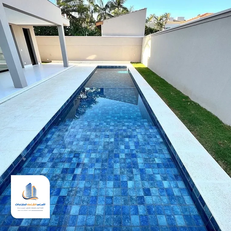 بناء مسبح داخلي